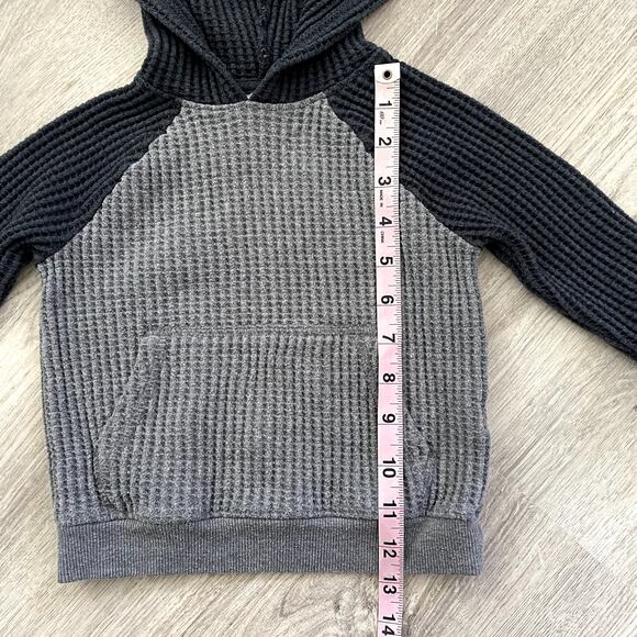 Cat & Jack 2-piece waffle sweatshirt and jogger pants set in Gray 18M - Picture 3 of 10